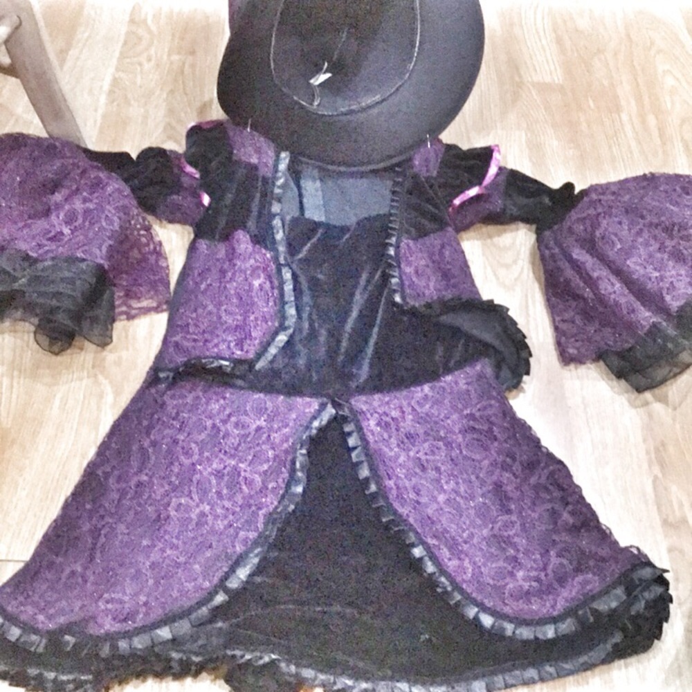 Nwot Victorian Gothic girl costume w/giant hat 12/14